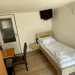 Nova Hospoda בית הארחה 3*